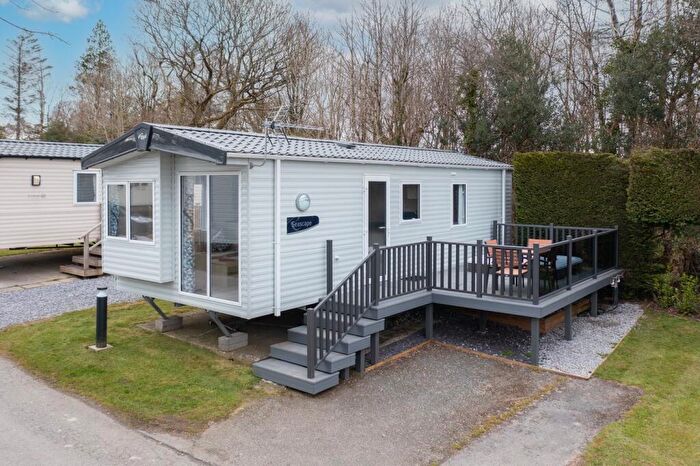 2 Bedroom Caravan For Sale In , Narberth, SA67