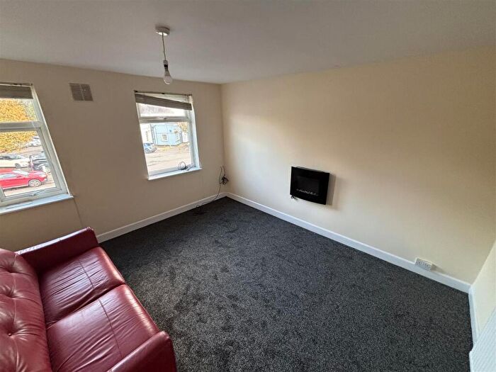 2 Bedroom Flat To Rent In Sewall Highway, Wyken, Coventry, CV2