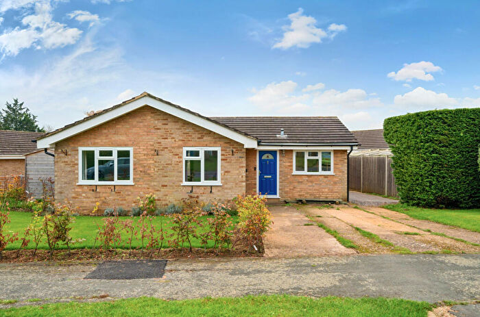 2 Bedroom Bungalow For Sale In Old Cross Tree Way, Ash Green, Surrey, GU12