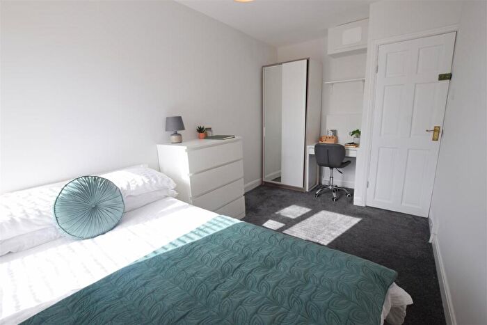 3 Bedroom Terraced House To Rent In Sincil Bank - Student House - /, LN5