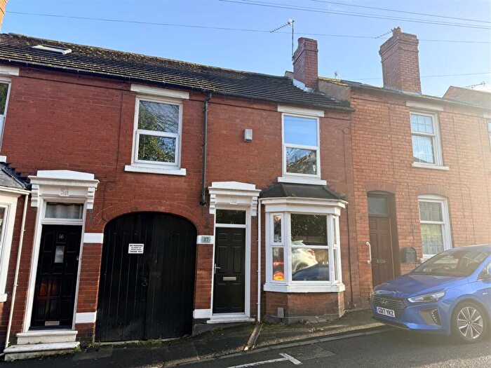 3 Bedroom Terraced House For Sale In Summer Hill, Halesowen, B63