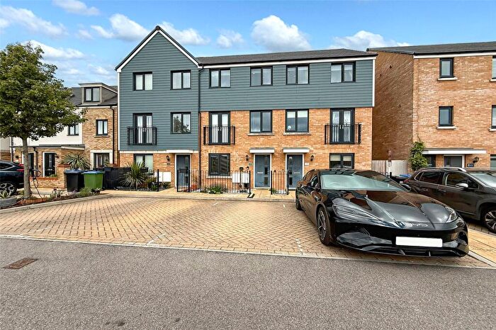 3 Bedroom Terraced House For Sale In Pethick Road, Wick, Littlehampton, West Sussex, BN17