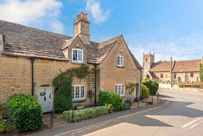 2 Bedroom Cottage For Sale In Tallington Road, Barholm, PE9