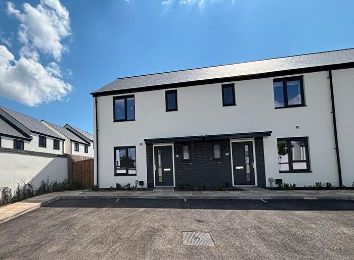 3 Bedroom End Of Terrace House To Rent In Jennings Gardens, Exeter, Devon, EX1