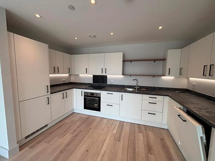 2 Bedroom Apartment To Rent In Exeter, EX4