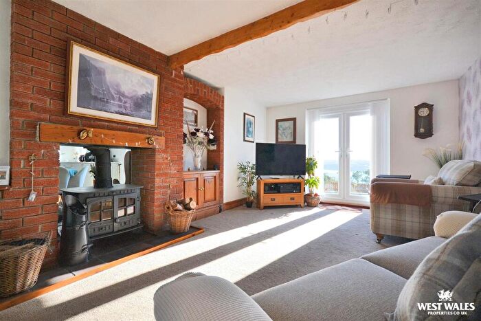 4 Bedroom Detached House For Sale In New Hill, Goodwick, SA64 - Photo 4