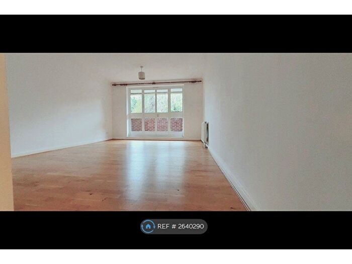 2 Bedroom Flat To Rent In Lissenden Gardens, London, NW5