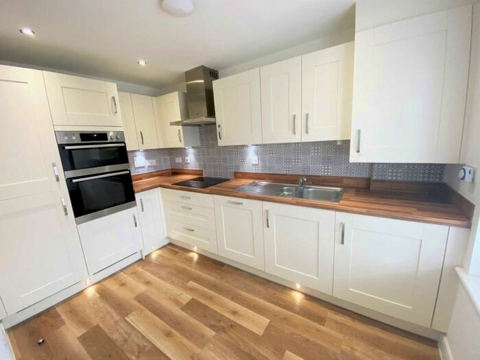 4 Bedroom Detached House To Rent In Baldock Road, Canterbury, CT1