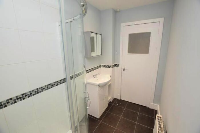 1 Bedroom Flat To Rent In South Inch Terrace, Perth, PH2