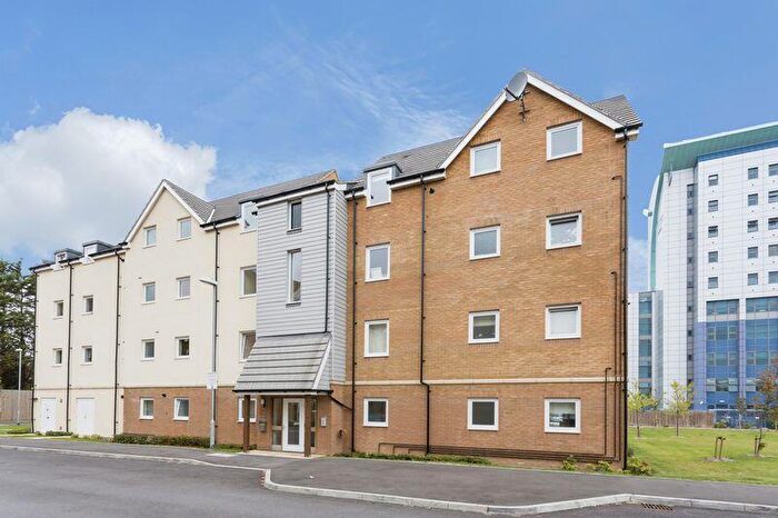 2 Bedroom Apartment To Rent In Tudor Crescent, Cosham, PO6