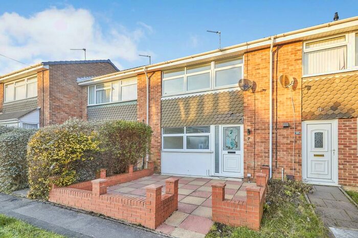 3 Bedroom Terraced House To Rent In Oversetts Court, Newhall, Swadlincote, Derbyshire, DE11