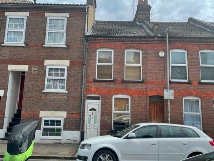 2 Bedroom Terraced House To Rent In Frederick Street, Luton, LU2