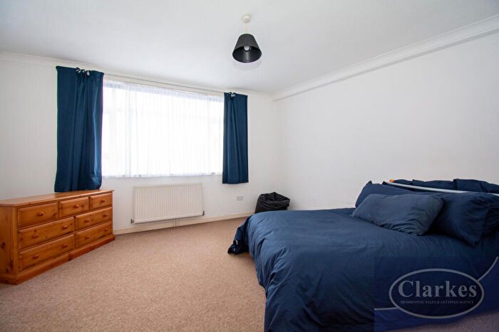 1 Bedroom Duplex For Sale In Victoria Park Road, Bournemouth, BH9