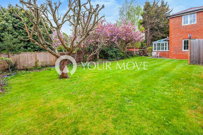 2 Bedroom Semi-Detached House For Sale In Barley Mow Road, Englefield Green, Egham, Surrey, TW20