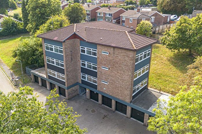 1 Bedroom Flat To Rent In Pettifer Way, High Wycombe, HP12