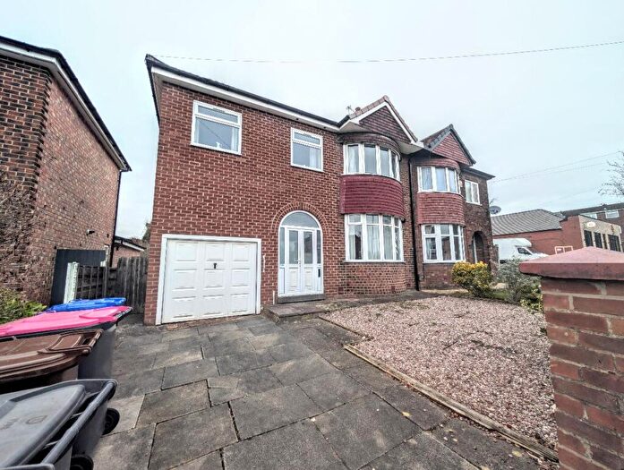 3 Bedroom Semi Detached House For Sale In Houghton Lane, Swinton, Manchester, M27