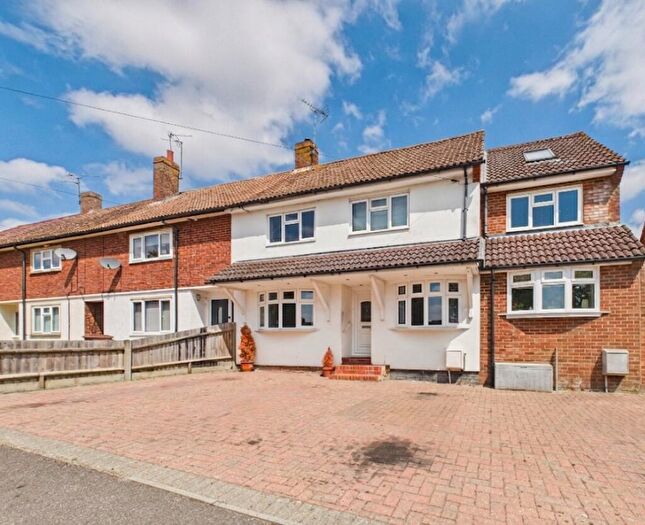 4 Bedroom Semi-Detached House For Sale In Anderson Crescent, Arborfield Cross, Reading, Berkshire, RG2