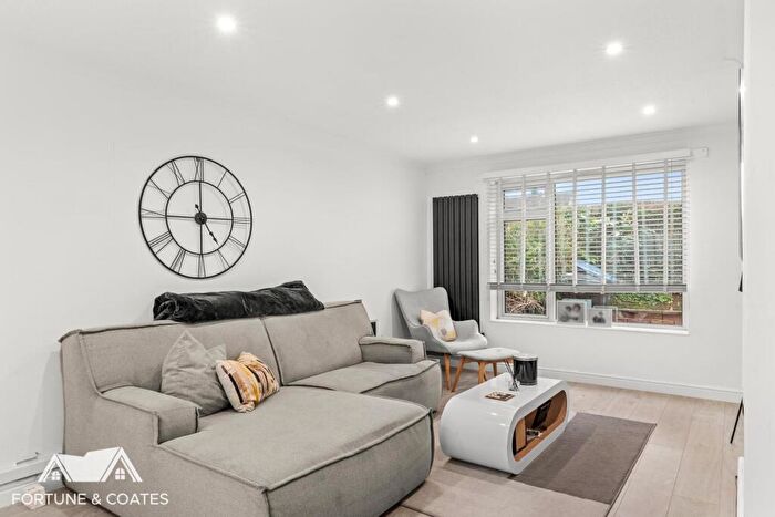 3 Bedroom Terraced House For Sale In Jerounds, Harlow, CM19