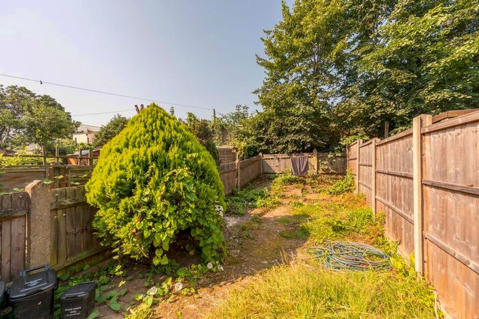 5 Bedroom Property To Rent In Penshurst Road, Thornton Heath, CR7