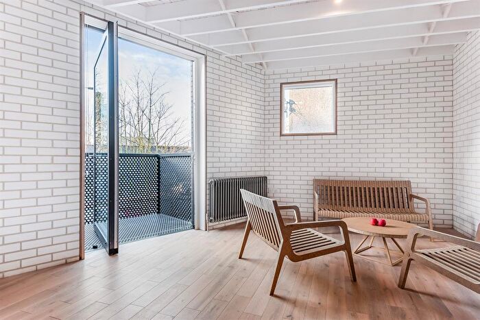 1 Bedroom Apartment To Rent In Catford Broadway, London, SE6