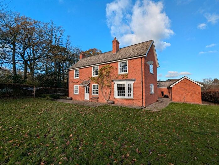 3 Bedroom Property To Rent In Pembridge, Herefordshire, HR6