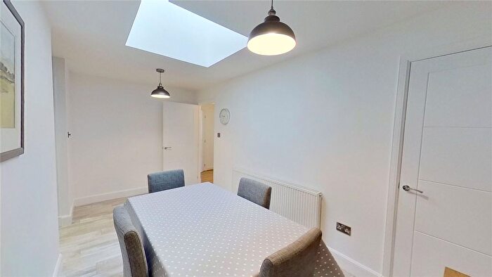 2 Bedroom Flat To Rent In Ashley Grange, Balerno, EH14