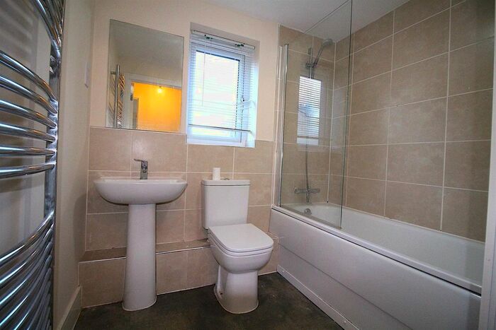 2 Bedroom Flat To Rent In Tainter Close, Rugby, CV21