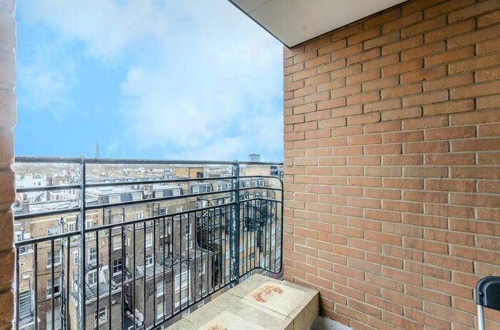 2 Bedroom Flat To Rent In Cromwell Road, South Kensington, London, SW7