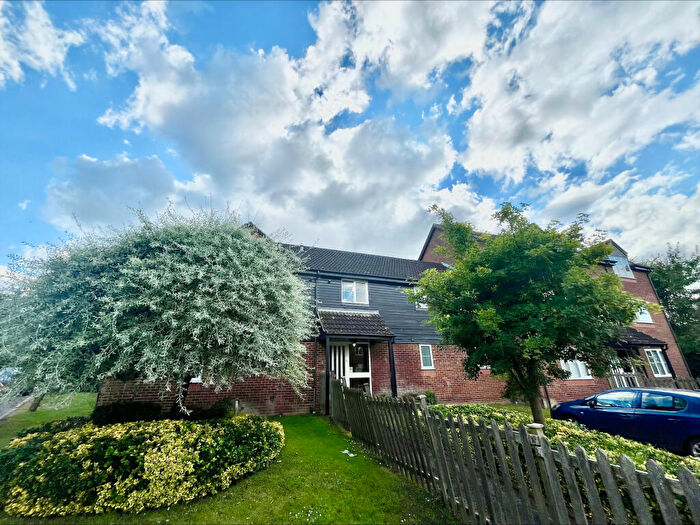 2 Bedroom Apartment To Rent In Twyford Road, St. Albans, AL4