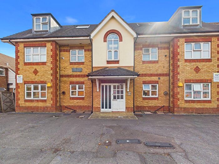 1 Bedroom Flat For Sale In Station Approach, South Ruislip, HA4
