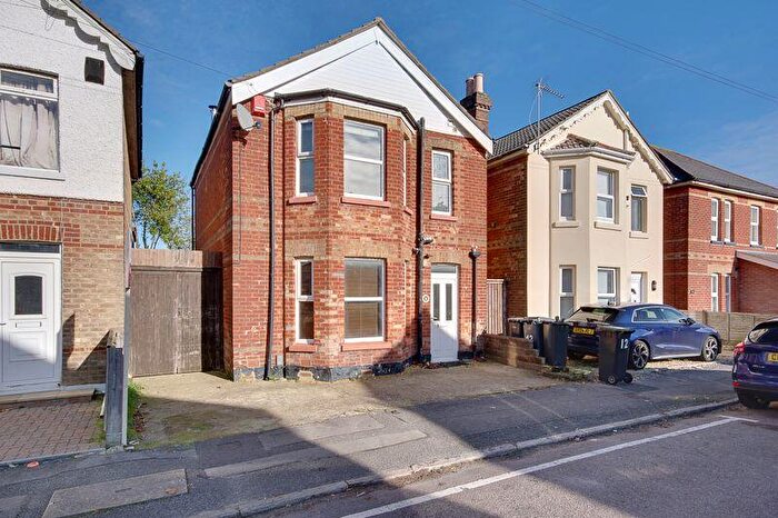 3 Bedroom Detached House For Sale In Parker Road, Bournemouth, BH9