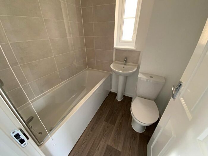 2 Bedroom Terraced House To Rent In Abbotsham, Bideford, EX39