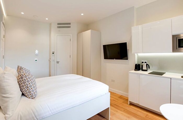 Studio To Rent In Knaresborough Place, London, SW5