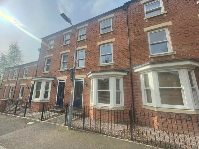3 Bedroom Town House To Rent In Spalding, PE11