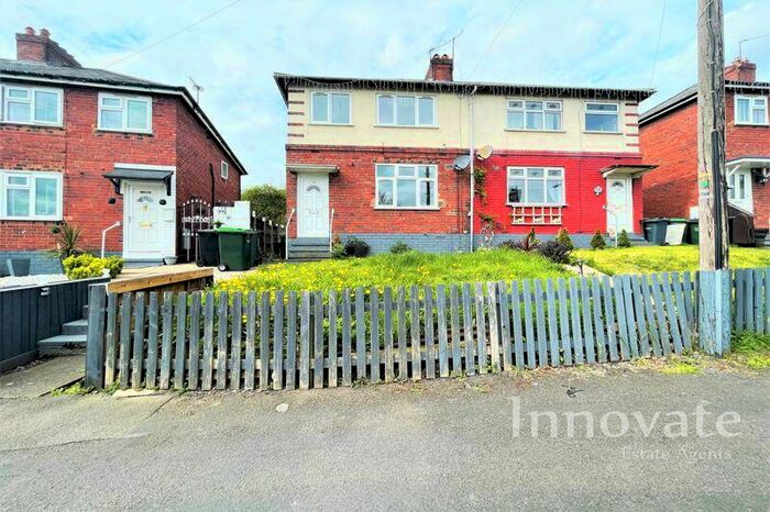 3 Bedroom Semi-Detached House To Rent In Wallace Road, Oldbury, B69