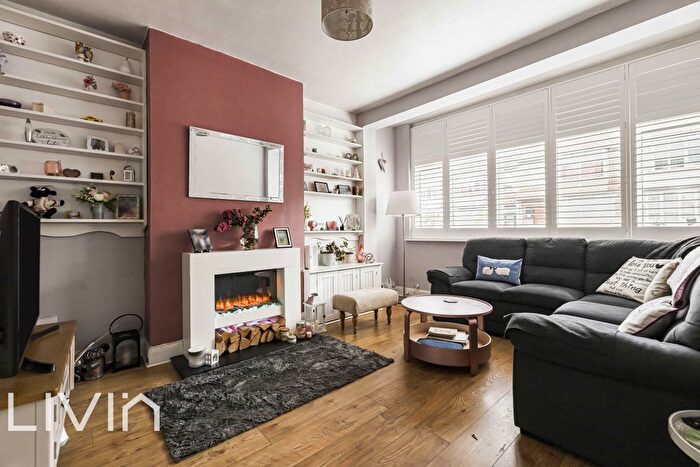 4 Bedroom Property For Sale In Beckway Road, London, SW16