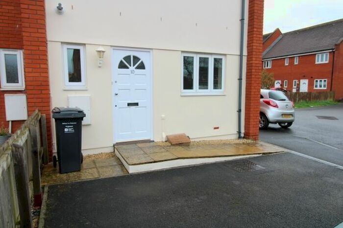 1 Bedroom Flat To Rent In Bower Fields, Bridgwater, TA6