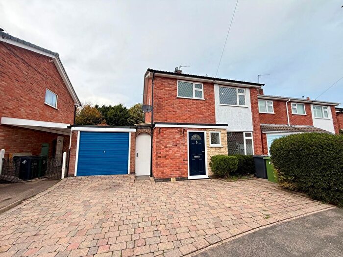 3 Bedroom Property To Rent In Beaumont Road, Loughborough, LE12