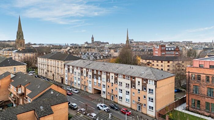 2 Bedroom Flat For Sale In Napiershall Street, Kelvinbridge, G20