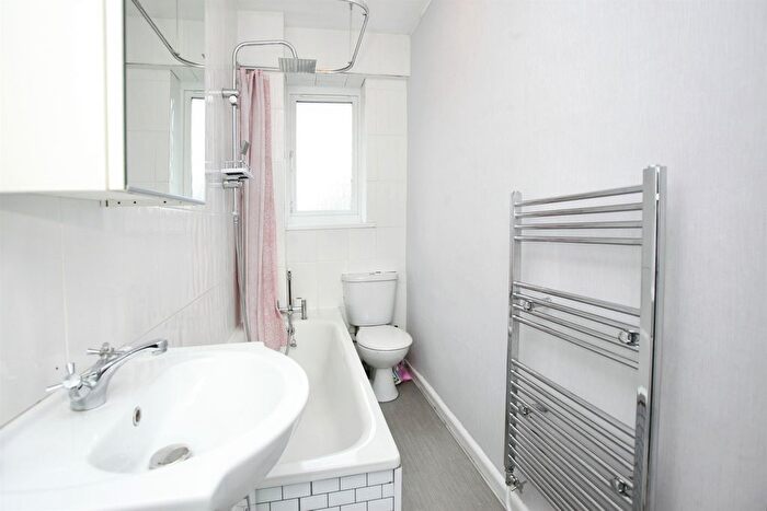 3 Bedroom Terraced House For Sale In Maesglas Crescent, Newport, NP20