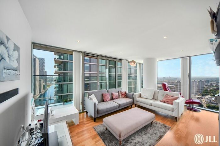 2 Bedroom Flat To Rent In Landmark West Tower, Marsh Wall, E14