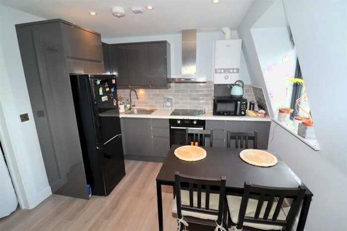 2 Bedroom Apartment To Rent In Lower Road, Surrey Quays, London, SE16