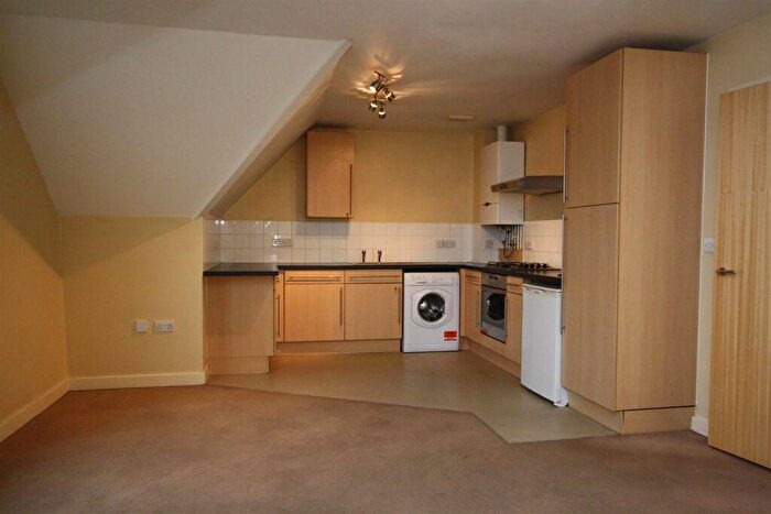 1 Bedroom Flat For Sale In Elbourne House, Horley, Surrey, RH6