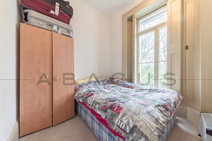 2 Bedroom Flat To Rent In Abbots Place, West Hampstead, NW6