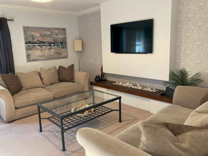 3 Bedroom Flat To Rent In Pittville Crescent Cheltenham, GL52