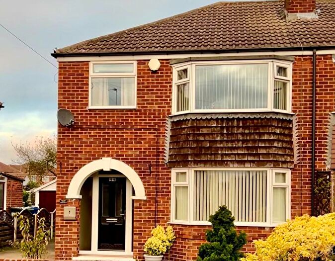 3 Bedroom Semi-Detached House To Rent In St Oswald Drive, Edenthorpe, Doncaster, South Yorkshire, DN3
