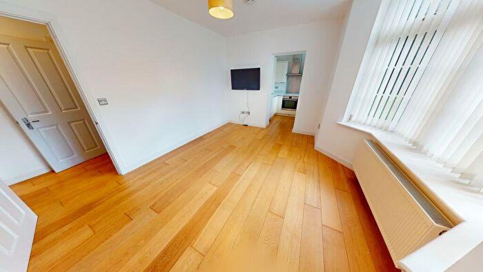 1 Bedroom Flat To Rent In High Road, Stanford-Le-Hope, Essex, SS17