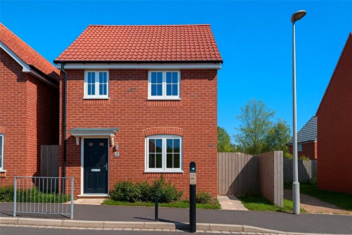 3 Bedroom Detached House To Rent In Birch Close, Didcot, Oxfordshire, OX11