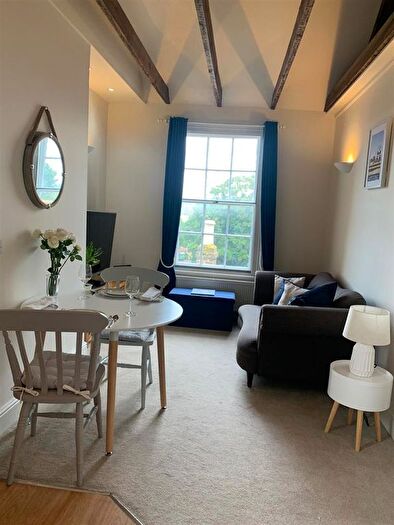 1 Bedroom Flat To Rent In Knots Yard, Whitstable, CT5