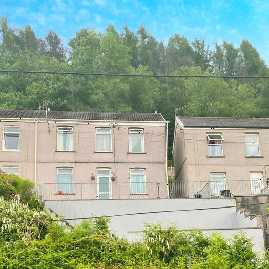 3 Bedroom Semi-Detached House To Rent In Dyffryn Road, Pontardawe, Swansea, SA8